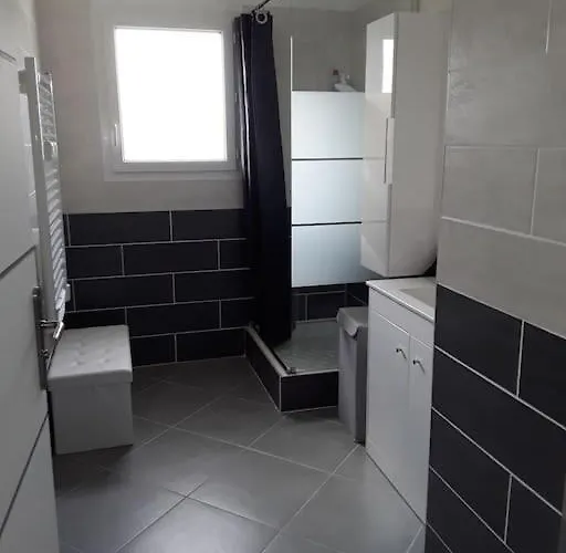 En Bordure De Foret . Casa vacanze